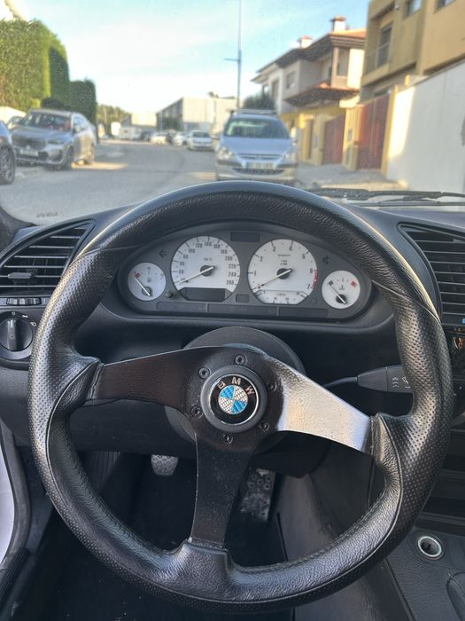 E36 coupe 318is swap 325i