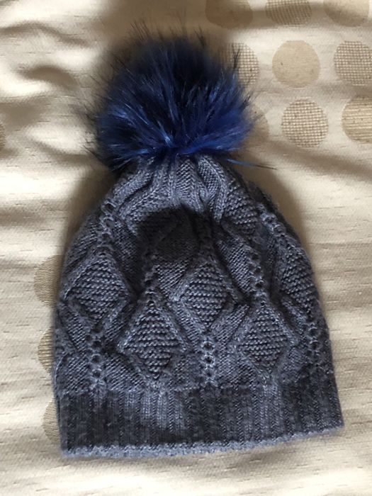 Шапка женская. Носки шерстяные