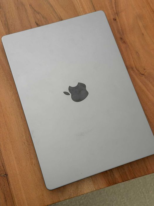 MacBook Pro 14” M2 Max 2023 — 32GB / 2TB