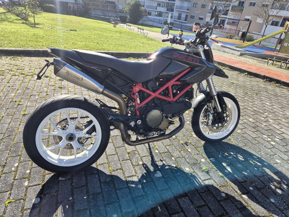 Ducati Hypermotard 1100 S1