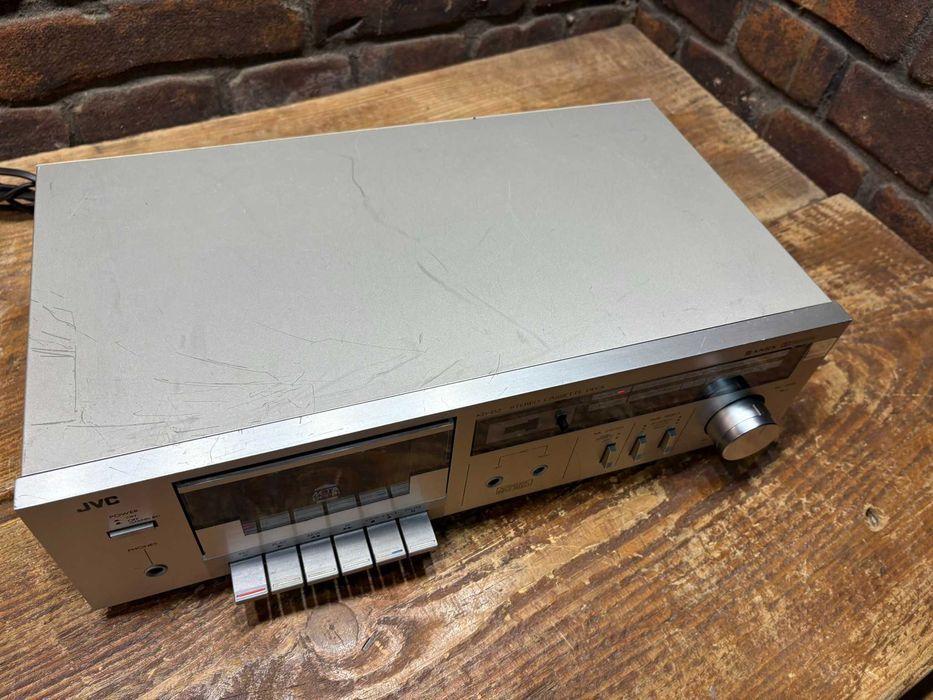 Magnetofon JVC KD-D2