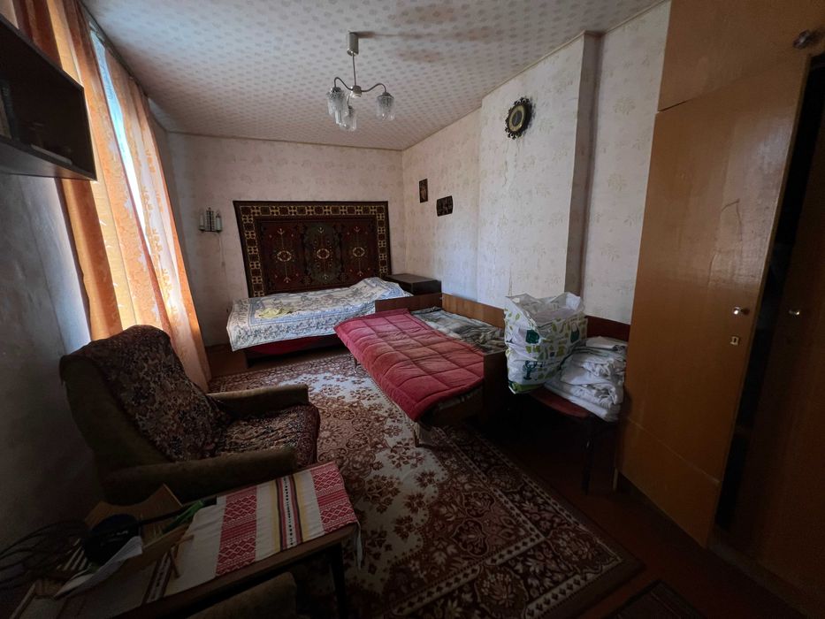 Продаж двоповерхового цегляного будинку, с.Хмельовик Є ВІДЕООГЛЯД