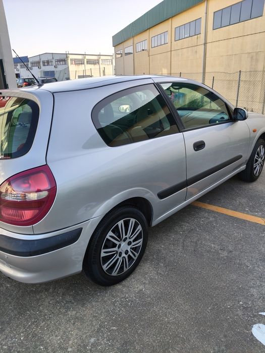 Vendo Nissan almera 1.5 gasolina 16 válvulas de 2002.