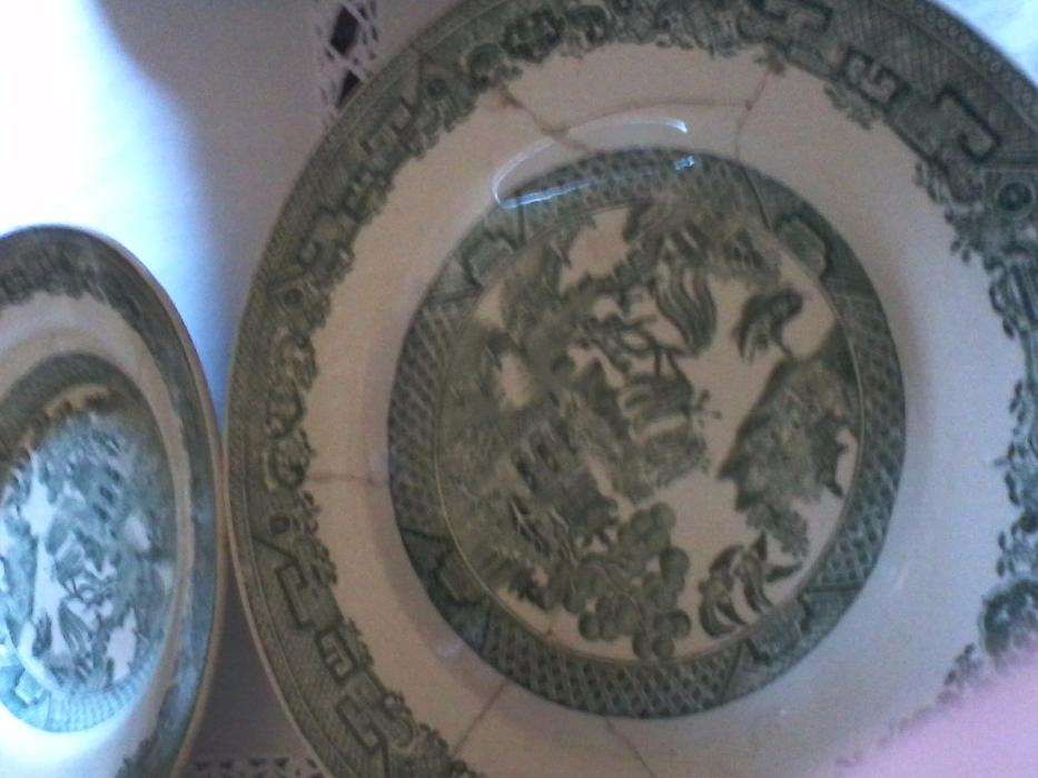 Conj. Pratos Antigos Sacavém Chorão verde