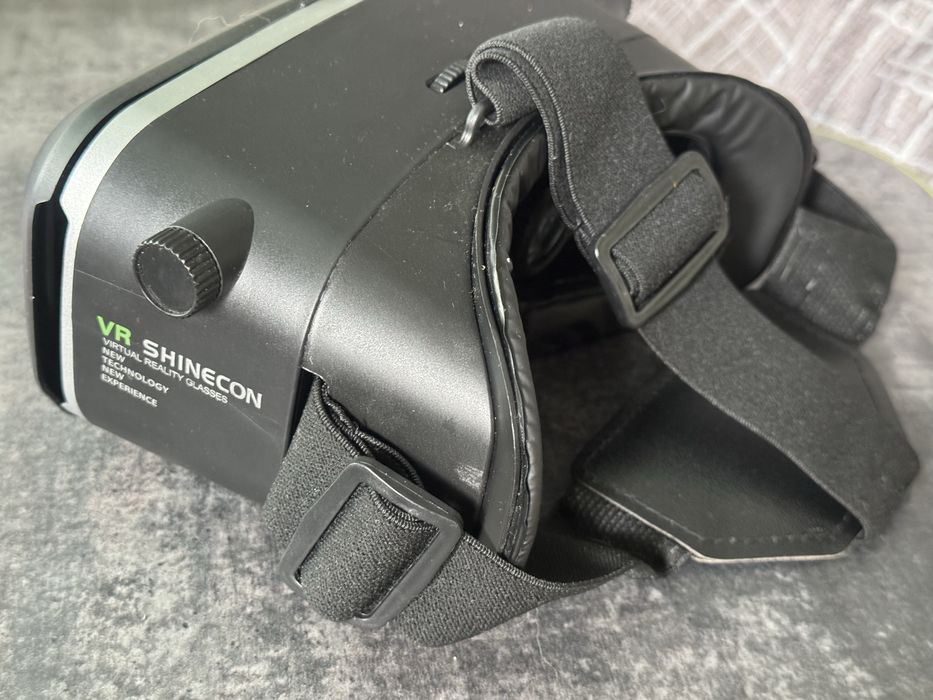 Окуляри віртуальної реальності