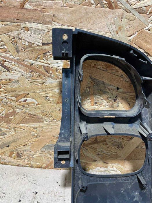 Накладка дефлектора левая Ford Transit 2000-2006 год