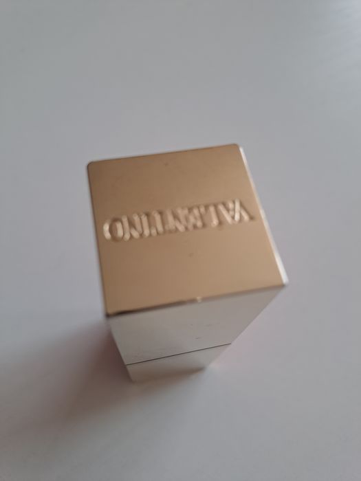 Valentino pomadka kolor 111A