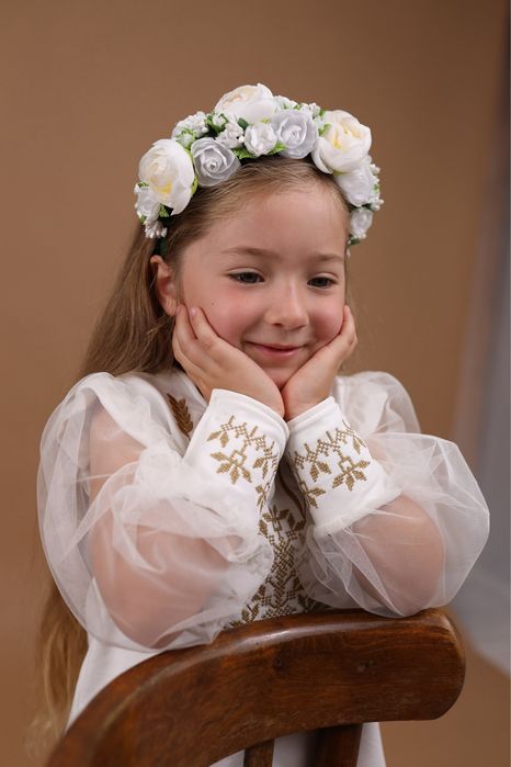 Вишиванка для дівчинки святкова біла, вишиванка для дівчинки з колоссям пшениці