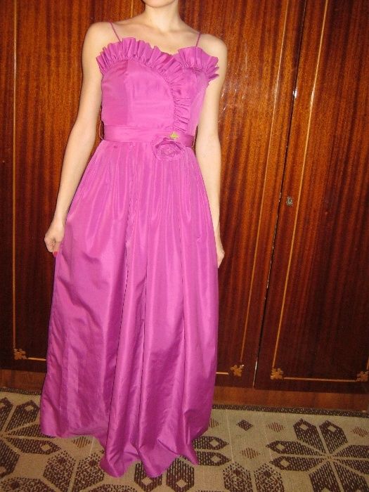 Сукня на випускний