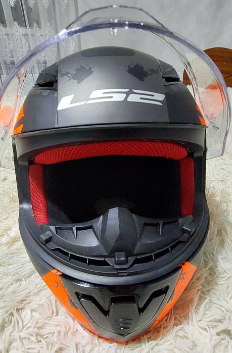 Шолом для мотоцикла.