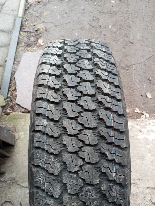 GoodYear Wrangler  A/T 245/75R17 нове