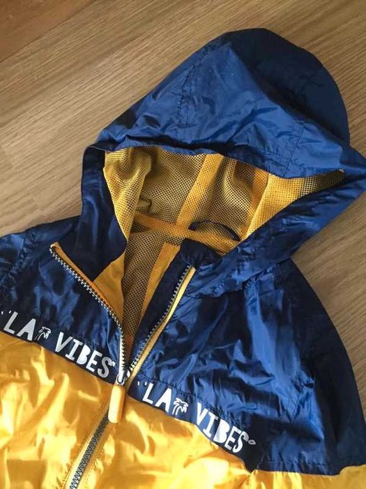 Parka impermeável rapaz C&A