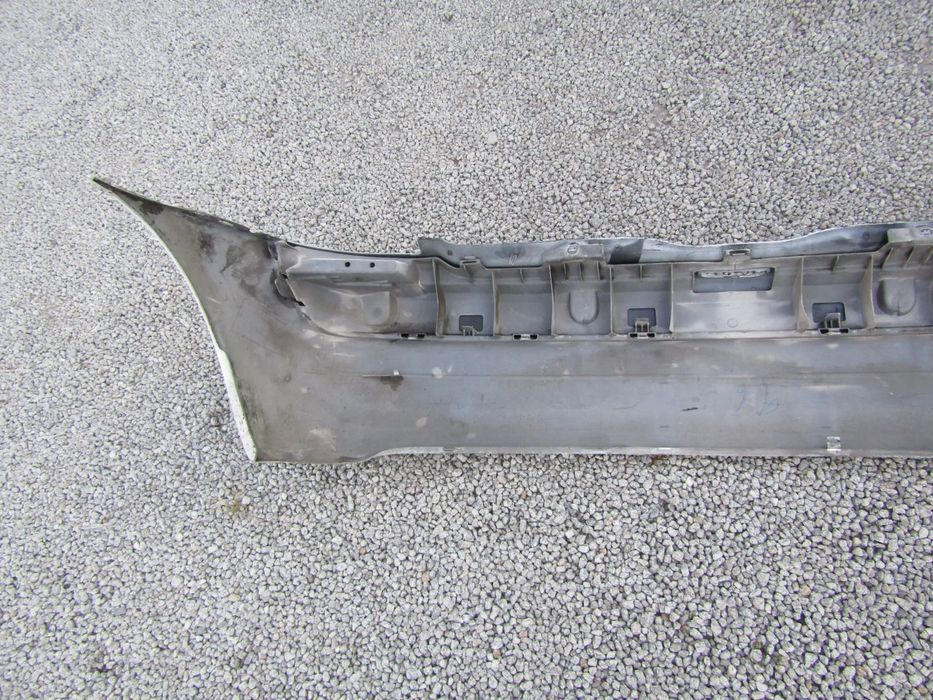 Para-choques tras RENAULT CLIO II ano 2003 (ver descrição)