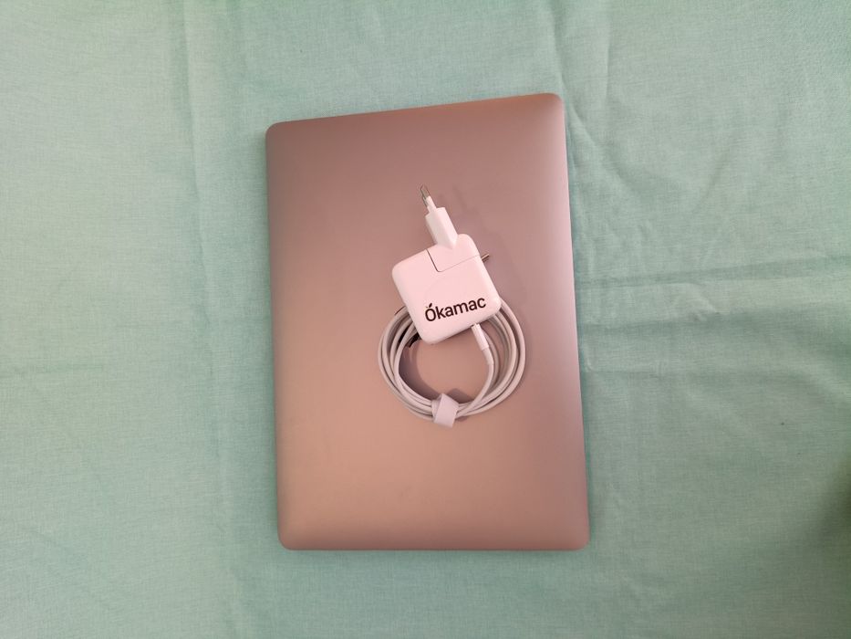 MacBook Air 13" (2020) – Cinzento Espacial – Bom estado