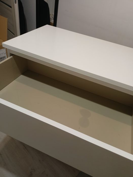 Biała komoda IKEA