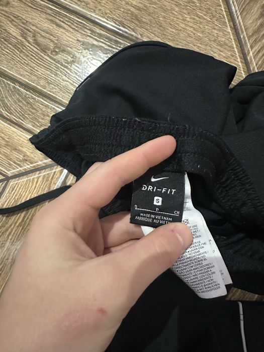 Продам костюм Nike