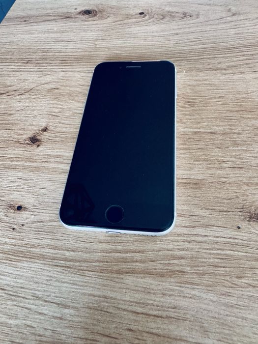 iPhone SE 2020 64 GB idealny stan