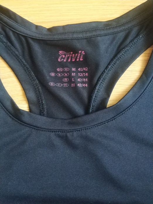 Майка crivit M/L размер новая