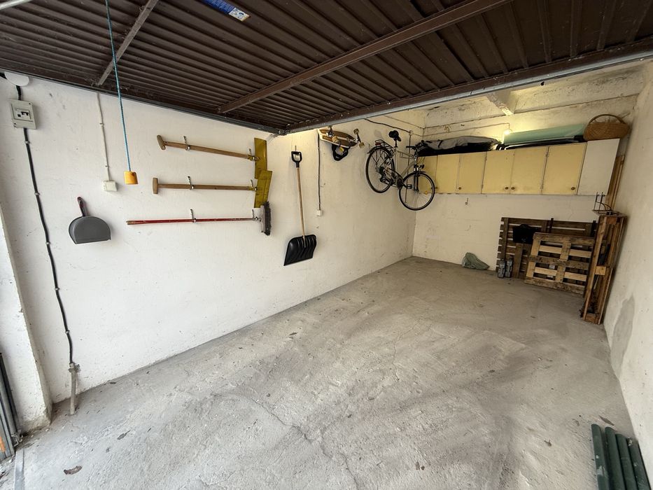 Rezerwacja:Sprzedam garaż BEZCZYNSZOWY z PRĄDEM, z KW Łódź Bałuty Doły