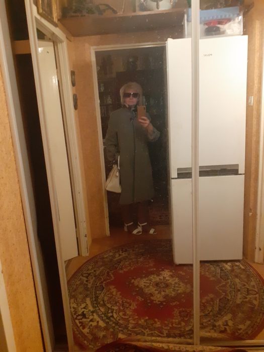 Nowy eleganski  płaszczyk