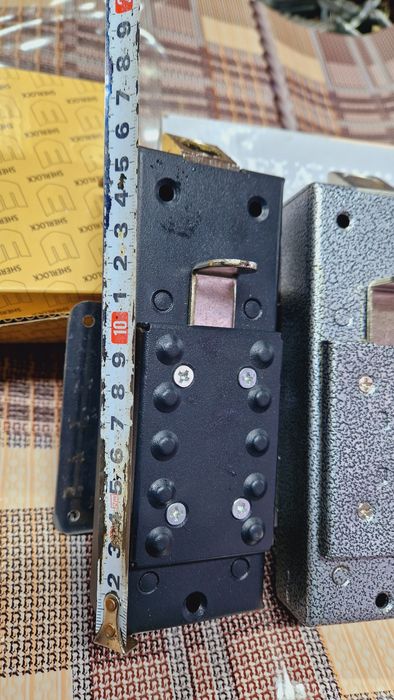 Замок кодовый для подъезда,калитки и тд