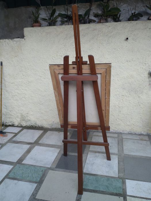 Cavalete em Madeira com Quadro