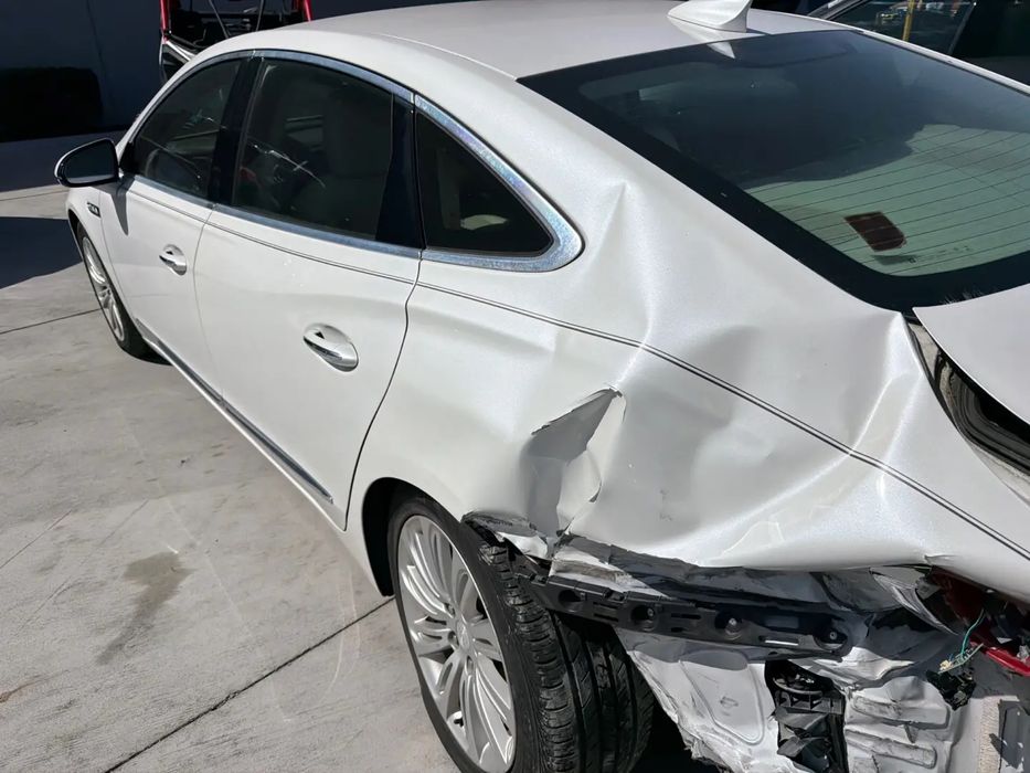 Buick Lacrosse 2.5 гибрид