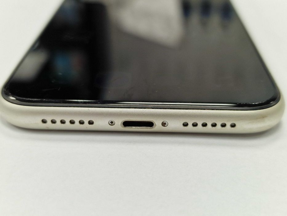 iPhone 11 64GB/ White/ Grade C/ kondycja baterii 77%