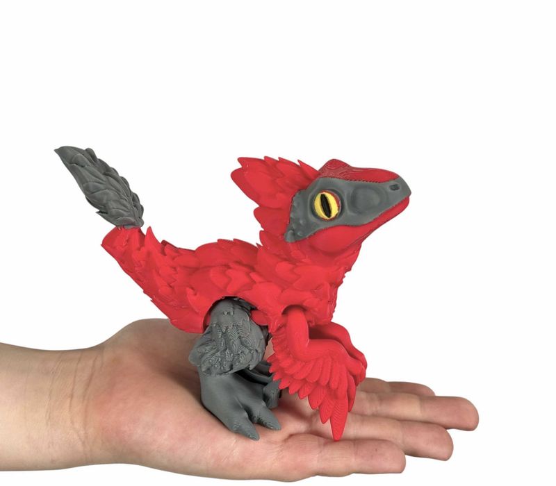 Dinozaur Pyroraptor 3D – ruchoma figurka inspirowana pierzastym drapieżnikiem