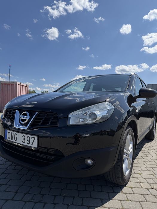 Nissan Qauhkai+2