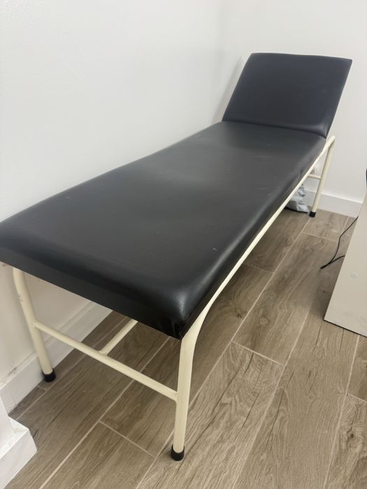 Vendo marquesa preta