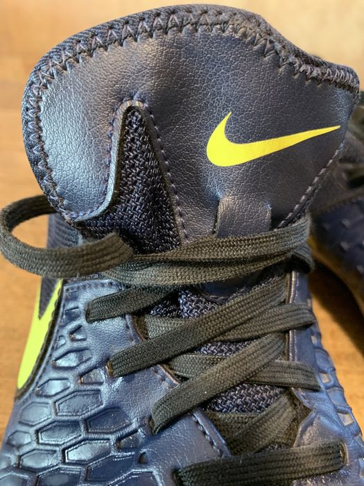 Buty Nike halówki stan bdb rozmiar 38,5