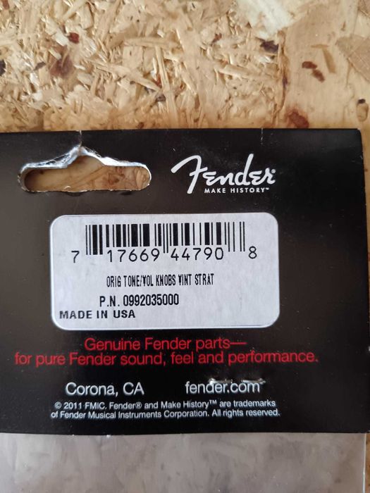 Fender Volume & Tone Knobs Set White