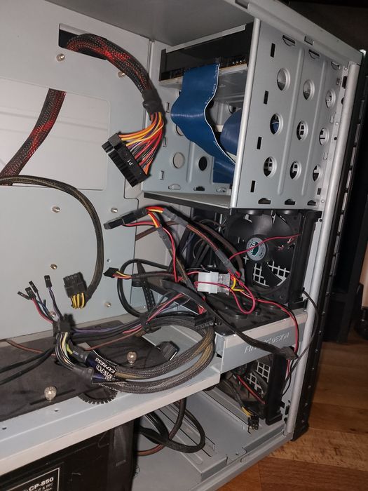 Корпус Antec P183 V3 + блок питания Antec CP-850 (850W)