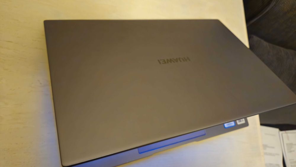 Huawei MateBook D14 i5 8GB 512GB SSD – idealny do pracy i nauki