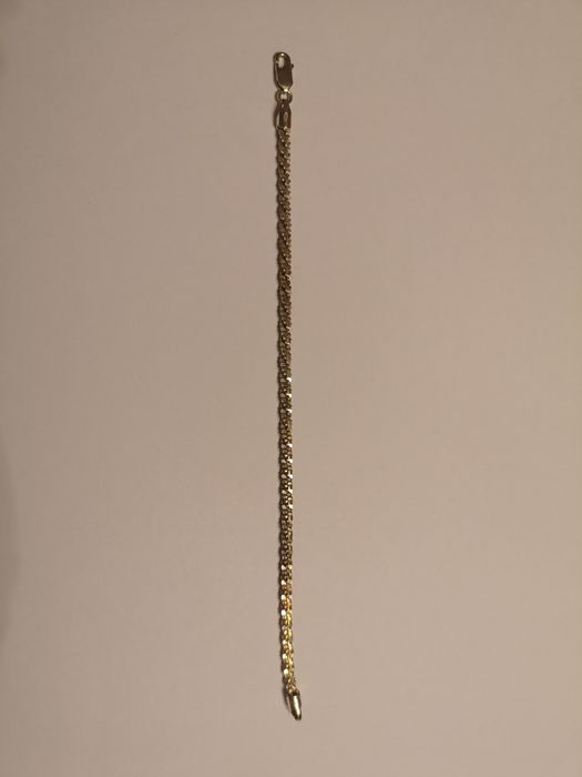 Srebrna bransoletka, piękny skręt