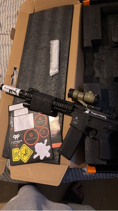 Mira red dot airsoft como nova