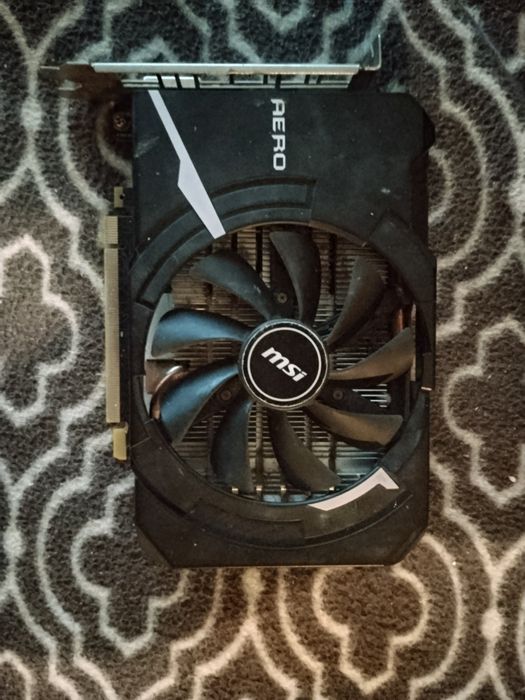 Відеокарта 1660ti  старого випуску видає на зображенні артефакти