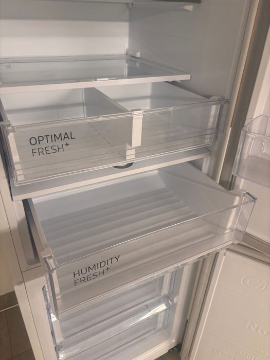 Lodówka wolnostojąca Samsung RB38C605CWW - jak nowa