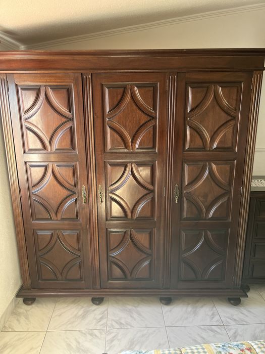 Roupeiro 3 Portas c/ espelho