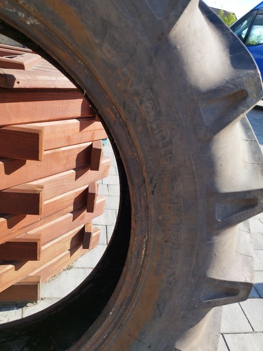 Opona rolnicza  12.4 R28 ursus C-330/T25