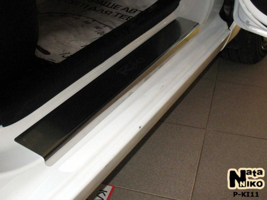 Накладки на пороги бампер на все виды авто