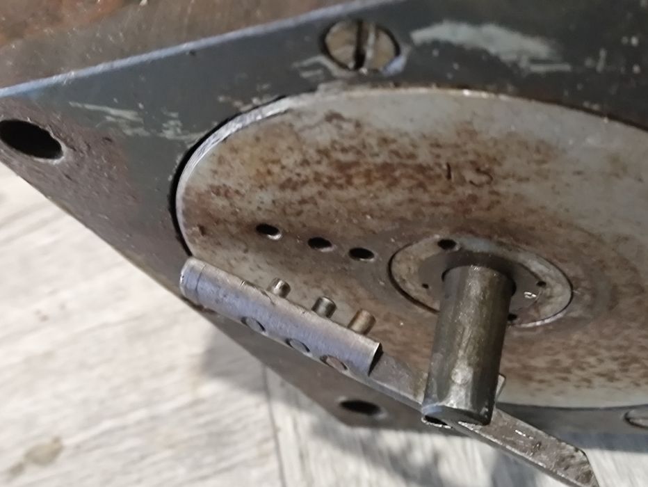 Замок гаражный с секретом 3 ключа