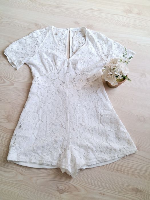 Kombinezon krótki biały