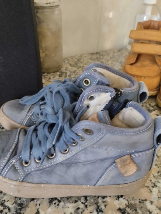 Calçado criança usado