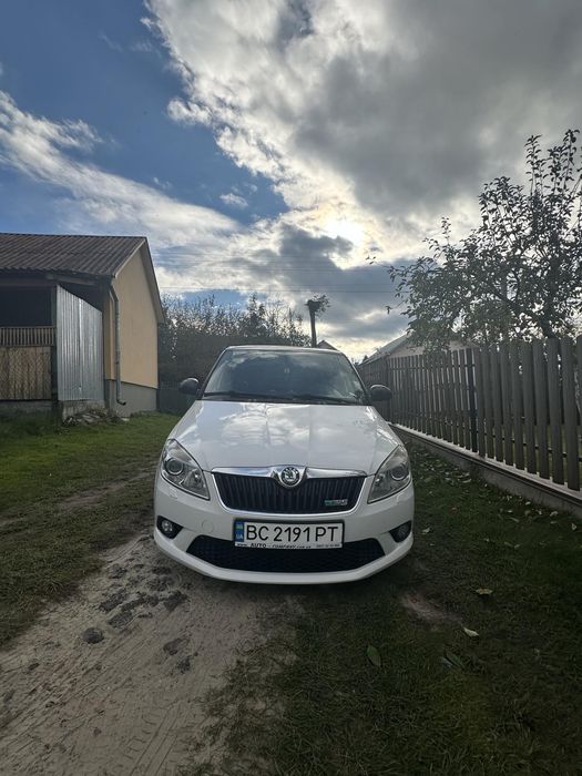 Шкода фобія RS 1.4  TSI  AT  (180 к.с)