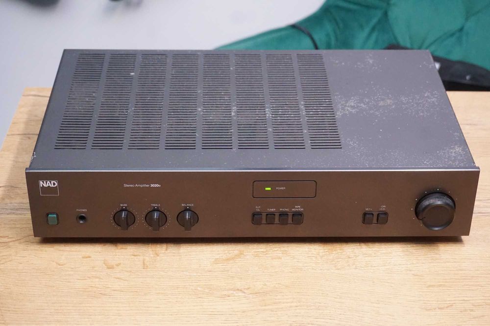 Wzmacniacz NAD 3020e legendarne brzeminie stereo