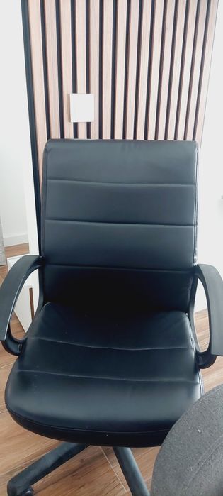 Cadeira escritório preta