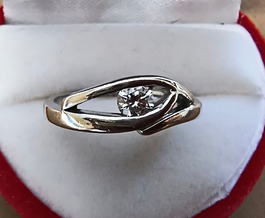 Okazja* 0,24ct VS/G za 1250 zl pierścionek zaręczynowy z diamentem