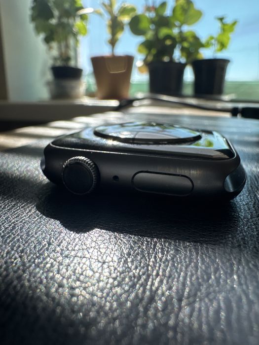 Apple watch 4 space gray aliminiun case 44mm